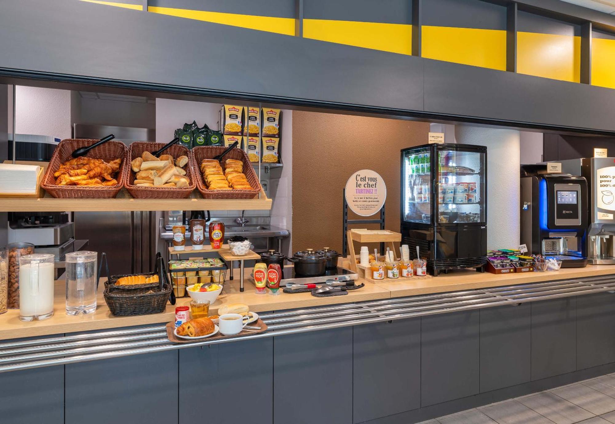B&B Hotel Lyon Caluire Cite Internationale מראה חיצוני תמונה